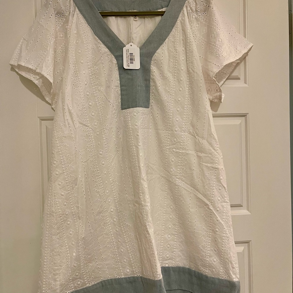 NWT Lalavon Denim Contrast Cotton White Eyelet flutter sleeve dress